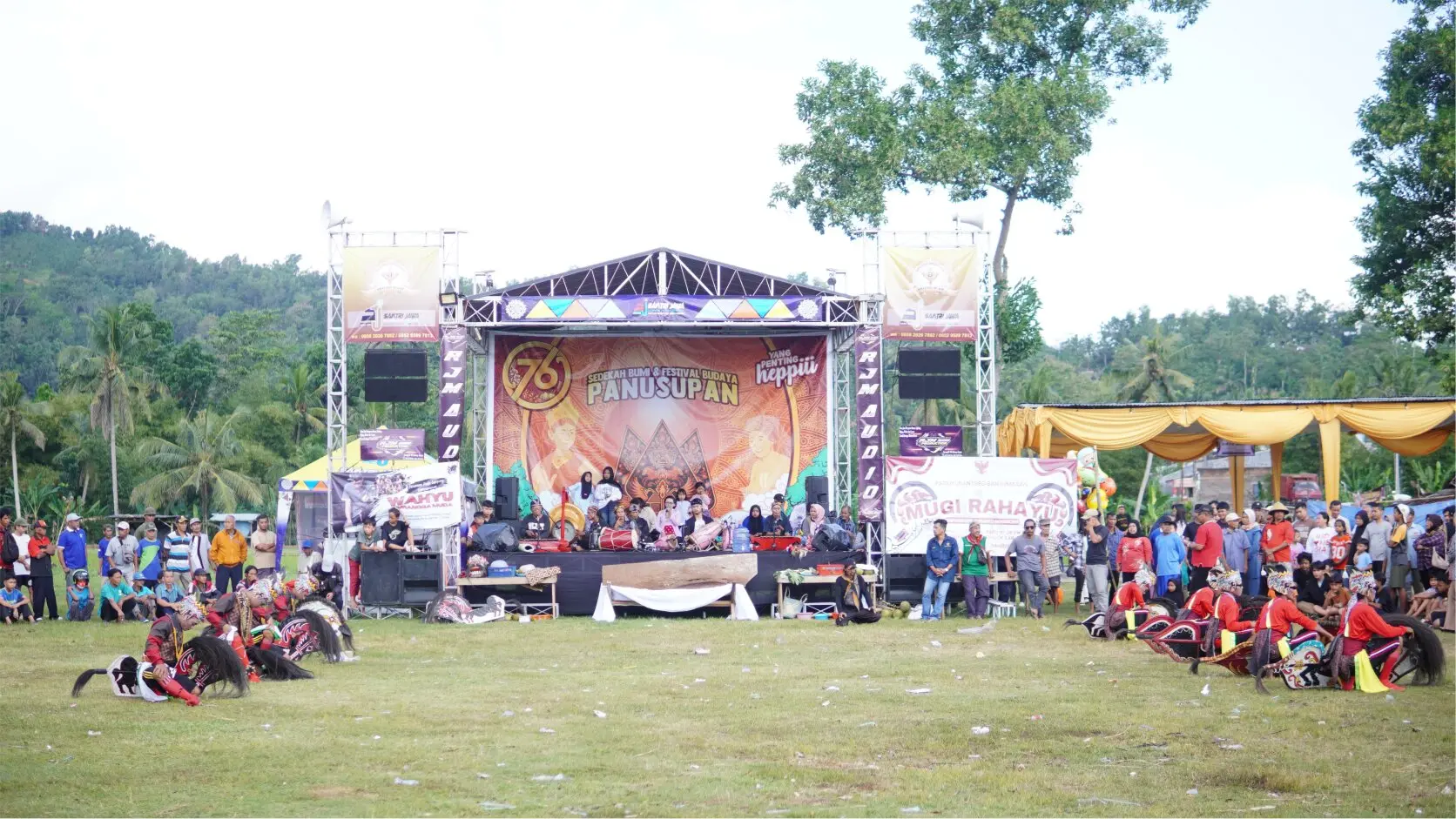 Ebeg Kontemporer Banyumasan Wahyu Mugi Lestari